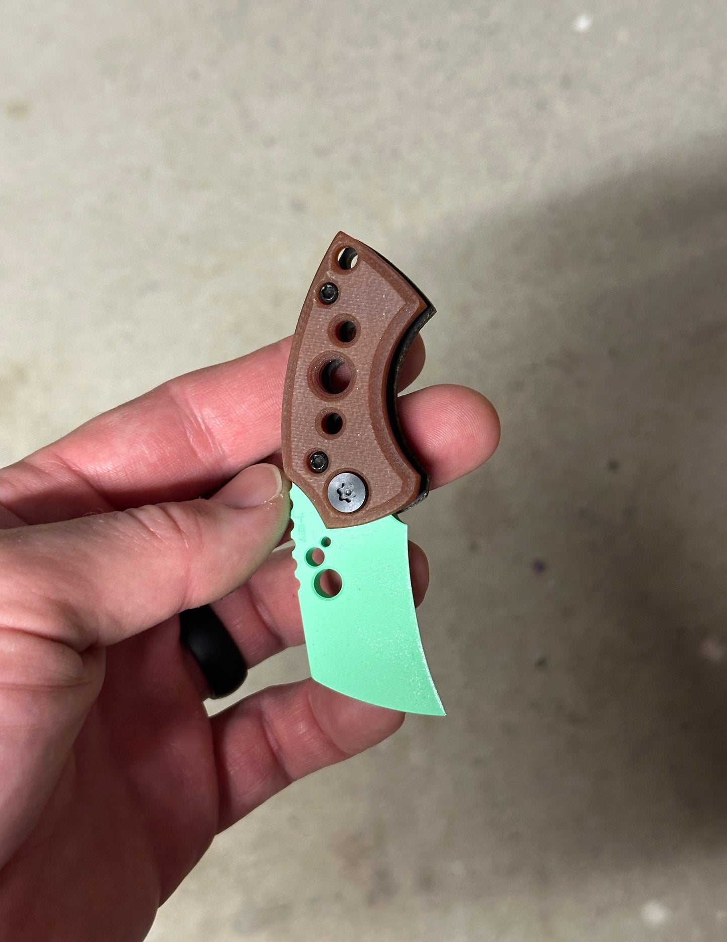 WharHawk Friction Folder
