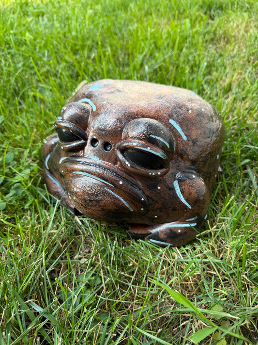 Rusty The Junkyard Frog