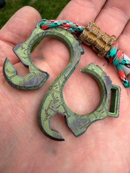 The Solo 2.1 EDC Pocket Tool