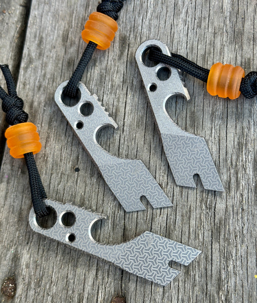 Carryology Amulet Titanium EDC Prybar Bottle Opener with 3D printed Bead 